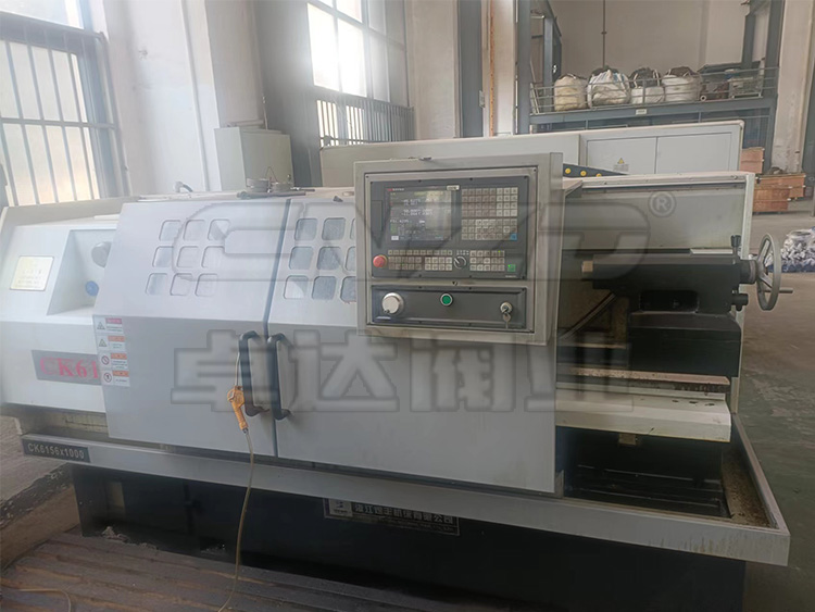 数控车床CK6156