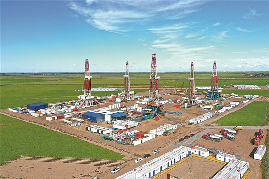 大庆油田研发广域示踪测井技术